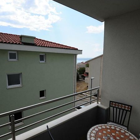 Apartments Knezevic Макарска Экстерьер фото